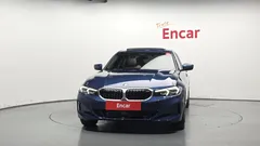 2023 BMW 3-Series 320i — фото 3
