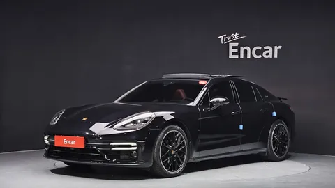 2022 Porsche Panamera 2.9 AWD Platinum Edition