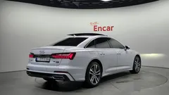 2022 Audi A6 45 TFSI Quattro Premium — фото 2