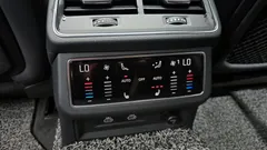 2022 Audi A6 45 TFSI Quattro Premium — фото 17