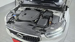 2021 Volvo XC40 B4 Inscription, белый — фото 6