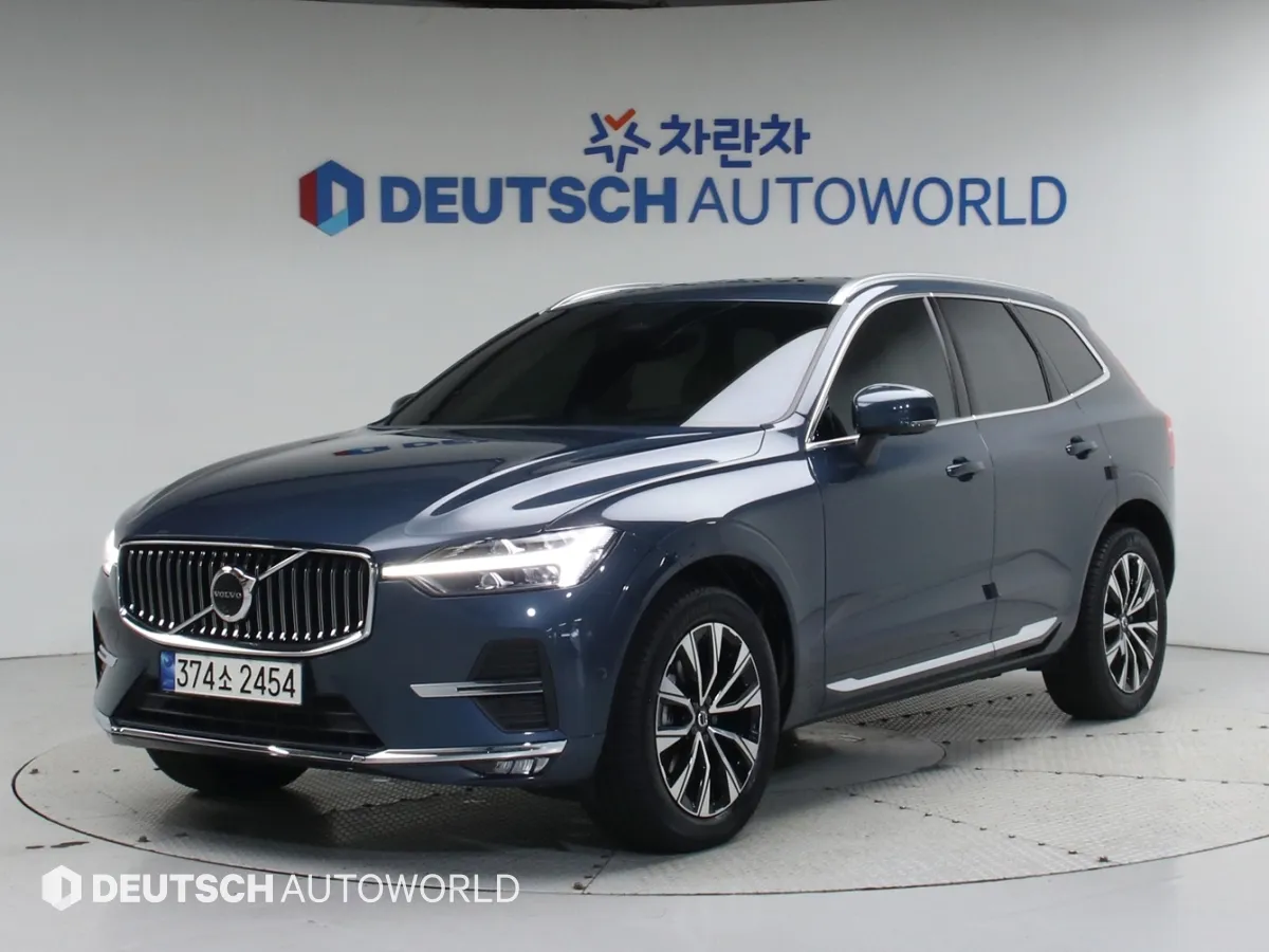 2024 Volvo XC60 B5 Ultimate Bright