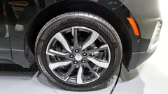 2022 ChevroletGMDaewoo Equinox 2WD Premier — фото 5