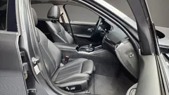 2022 BMW 3-Series 320i — фото 11