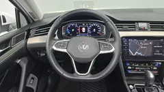 2021 Volkswagen Passat 2.0 TDI Prestige, белый — фото 13