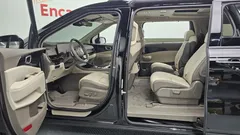 2024 Kia Canival Diesel 9-Seater Signature — фото 17