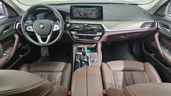 2023 BMW 5-Series 530i xDrive Luxury — фото 7