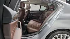 2023 BMW 5-Series 530i xDrive Luxury — фото 12