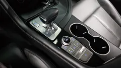 2023 Genesis G70 Gasoline 2.0T 2WD, белый — фото 9