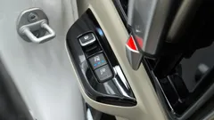 2023 Kia Canival Diesel 9-Seater Signature, белый — фото 20