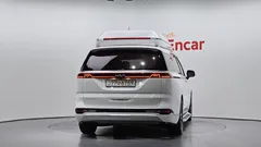 2023 Kia Carnival Gasoline 7-Seater Hi-Limousine — фото 4
