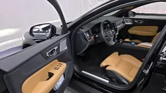 2021 Volvo V60 B5 Pro AWD, чёрный — фото 10