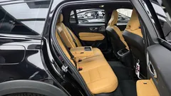 2021 Volvo V60 B5 Pro AWD, чёрный — фото 16