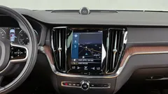2021 Volvo V60 B5 Pro AWD, чёрный — фото 18