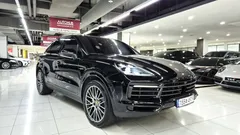 2023 Porsche Cayenne 3.0 E-HYBRID PLATINUM EDITION — фото 2