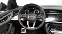 2022 Audi Q8 55 TFSI Quattro Premium — фото 13