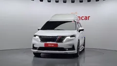 2023 Kia Carnival Diesel 9-Seater Hi-Limousine — фото 3