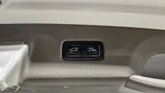 2023 Kia Carnival Diesel 9-Seater Hi-Limousine — фото 18