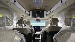 2023 Kia Carnival Diesel 9-Seater Hi-Limousine — фото 20