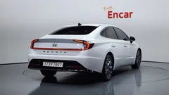 2022 Hyundai Sonata 2.0 — фото 2
