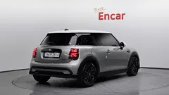 2024 Mini Cooper Classic — фото 2