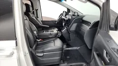 2023 Hyundai Staria 4WD Tourer 9-Seater, белый — фото 11
