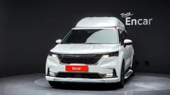 2023 Kia Carnival Gasoline 9-Seater Hi-Limousine — фото 3