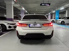 2024 BMW 3-Series 320i M Sport — фото 2
