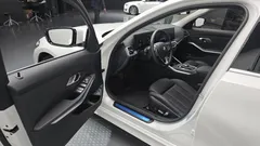 2023 BMW 3-Series 320d Touring — фото 11
