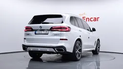 2022 BMW X5 xDrive 40i M Sport — фото 2