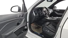 2022 BMW X5 xDrive 40i M Sport — фото 10
