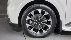 2023 Kia Carnival Gasoline 7-Seater Signature — фото 5