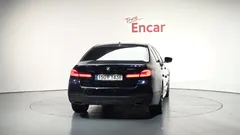 2023 BMW 5-Series 530i M Sport Package — фото 4