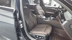 2023 BMW 5-Series 530i M Sport Package — фото 10