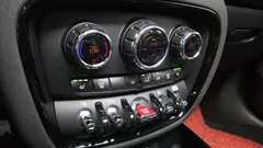 2023 Mini Clubman Multitione Edition, оранжевый — фото 20