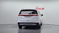 2022 Kia Canival Diesel 9-Seater Prestige, белый — фото 4