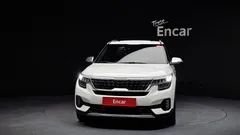 2023 Kia Seltos Gasoline 1.6 Turbo 4WD, белый — фото 3