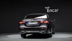 2023 Mercedes-Benz E-Class E250 AMG Line — фото 4