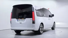 2024 Hyundai Staria 4WD Lounge 7-Seater — фото 2
