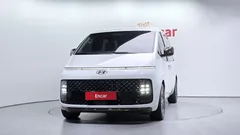2024 Hyundai Staria 4WD Lounge 7-Seater — фото 3