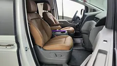 2024 Hyundai Staria 4WD Lounge 7-Seater — фото 11