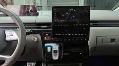 2024 Hyundai Staria 4WD Lounge 7-Seater — фото 16