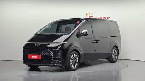 2023 Hyundai Staria 4WD Lounge 7-Seater