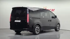 2023 Hyundai Staria 4WD Lounge 7-Seater — фото 2