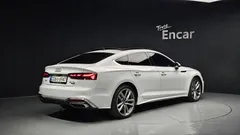 2021 Audi A5 40 TDI Quattro Premium Sportback, белый — фото 2