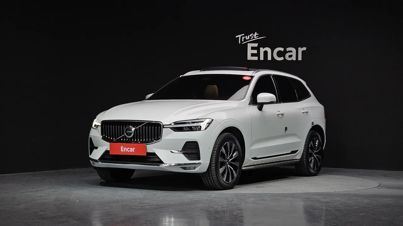 2023 Volvo XC60 B5 Ultimate Bright