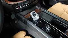 2023 Volvo XC60 B5 Ultimate Bright — фото 9