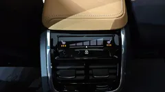2023 Volvo XC60 B5 Ultimate Bright — фото 19