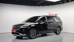 2023 Kia Carnival Diesel 9-Seater Prestige — фото 1