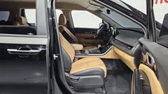 2023 Kia Carnival Diesel 9-Seater Prestige — фото 11